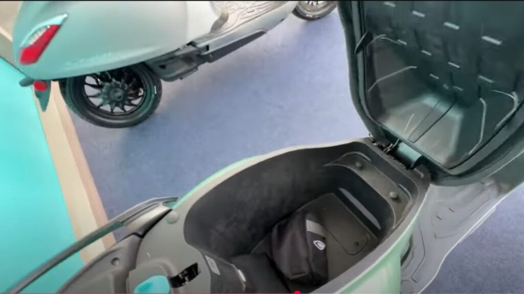 BAJAJ CHETAK 