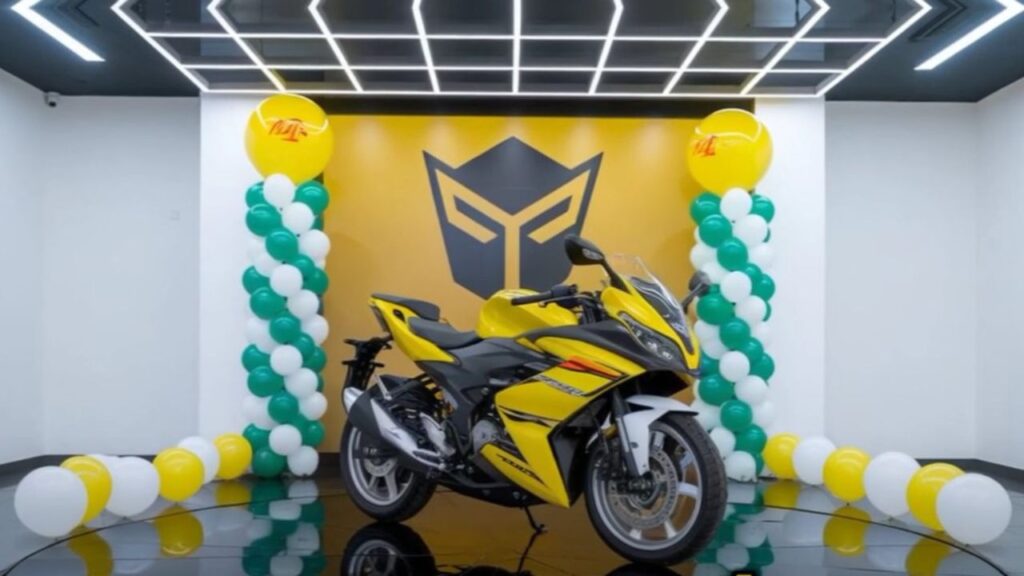Bajaj Pulsar RS 200