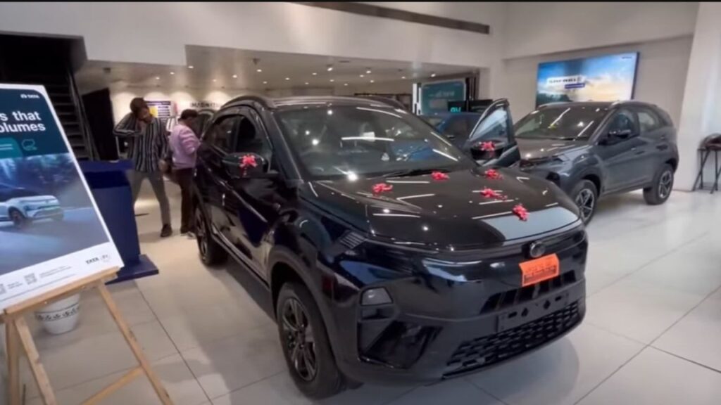 Tata Nexon Colour Options And Variants